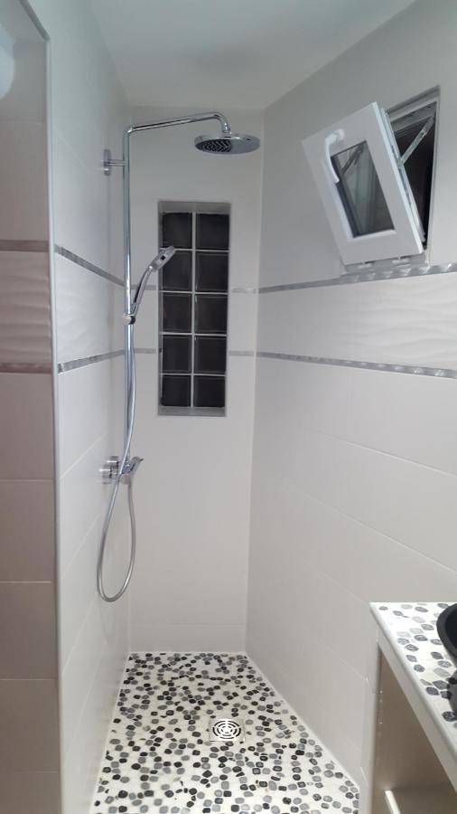 Hebergement Chambre D'Hotes Grau Du Roi Mas Des Marines Piscine Adult Only เลอ โกร-ดู-รัว ภายนอก รูปภาพ